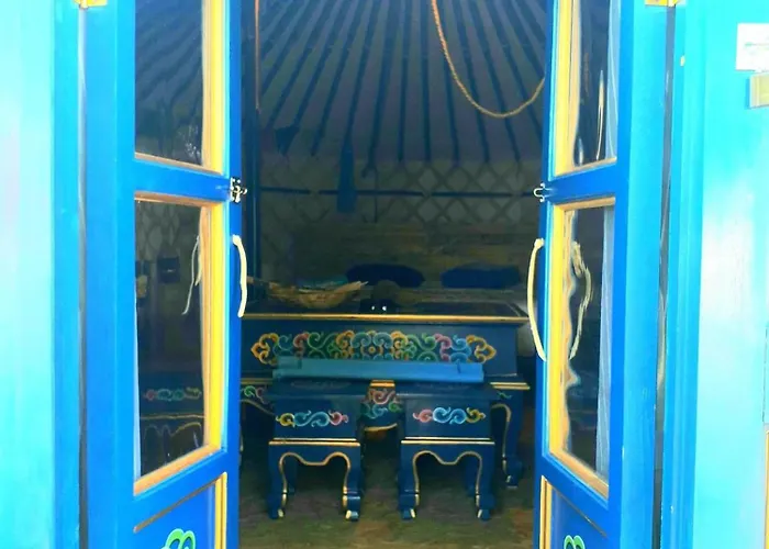 Luxury tent Yourte Du Pied De Loup *